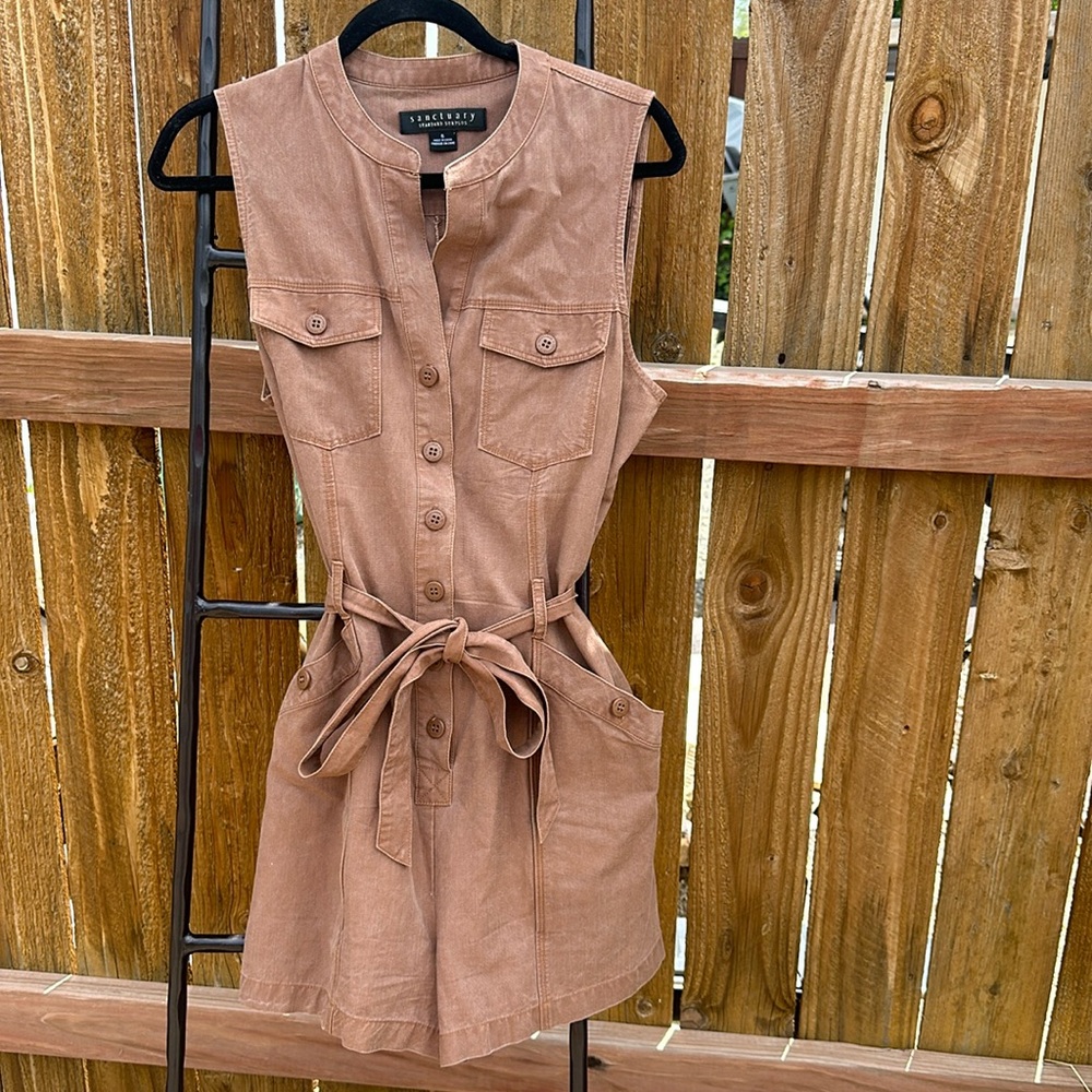Sanctuary brand romper. Great for everyday wear or to dress up!